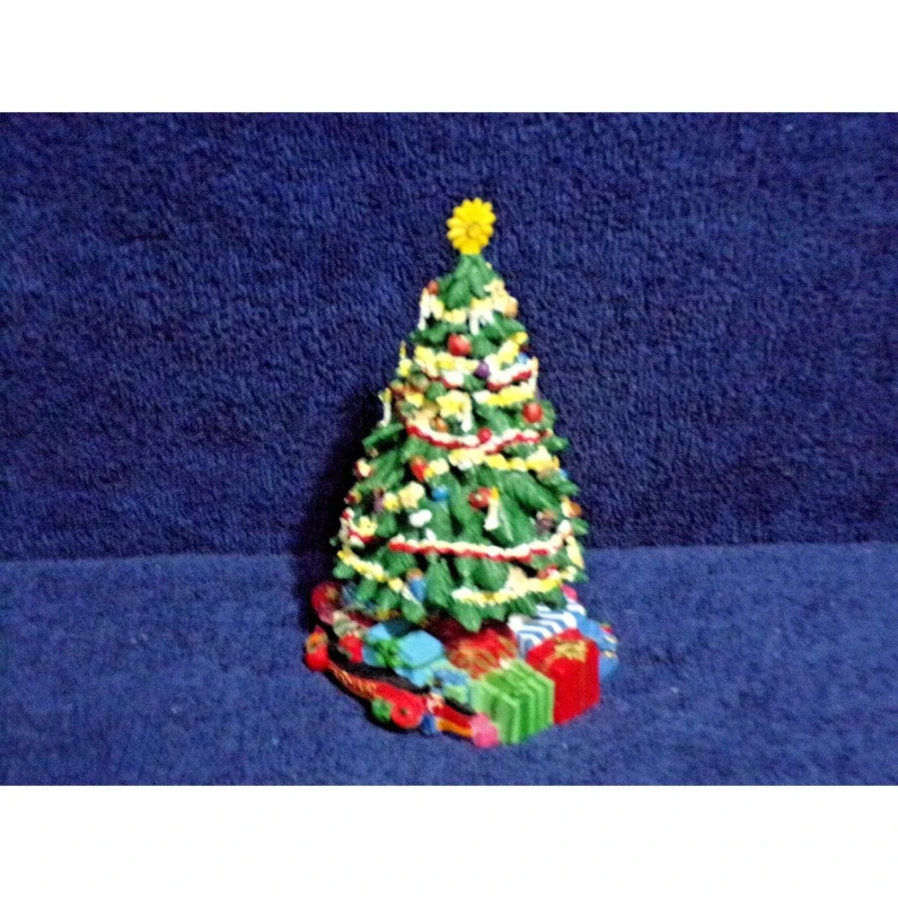 Christmas Tree IT03 Handcrafted by Int'l Resources 2000 Rotating Music Box Vtg.